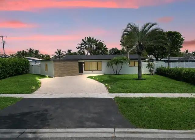Property at 1001 SE 13th Ct, Deerfield Beach, FL, 33441, 4 beds, 3 baths, [object Object]
