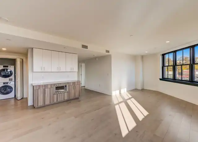 Property at 100 Northampton St Unit 303, Easton, PA, 18042, 2 beds, 2 baths, [object Object]