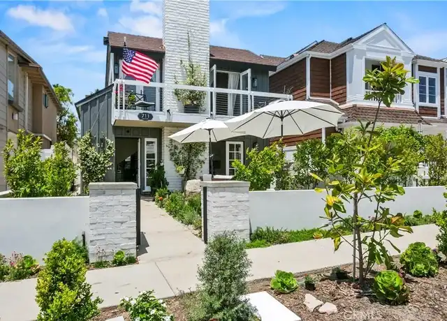 Property at 711 Heliotrope Ave, Corona del Mar, CA, 92625, 3 beds, 2.5 baths, [object Object]