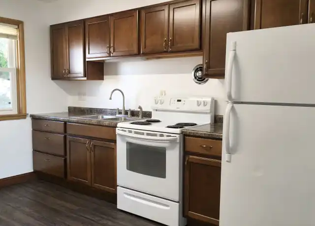 Property at 509 11th Ave NE, Minot, ND, 58703, 2 beds, 1 bath, [object Object]