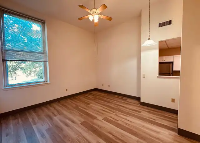 Property at 252 W College Ave Unit 115, York, PA, 17401, 1 bed, 1 bath, [object Object]