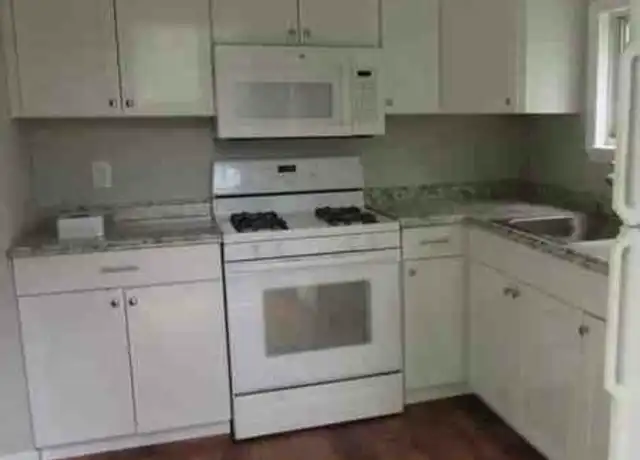 Property at 24 Steinhardt Ave, Old Bridge, NJ, 08857, 3 beds, 1 bath, [object Object]
