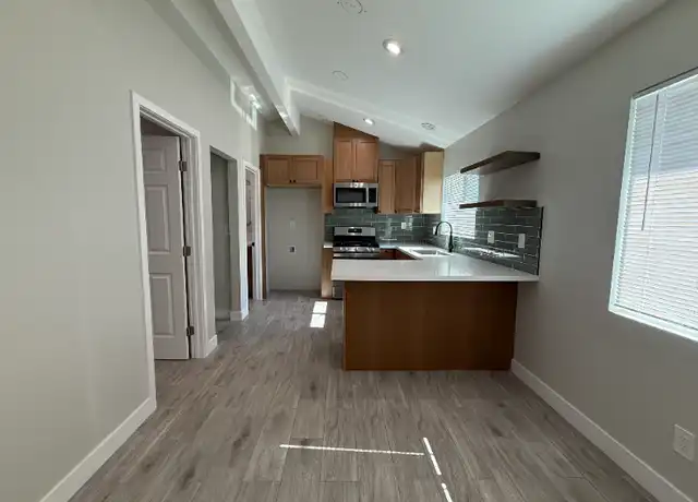 Property at 11090 S Dallas Dr Unit 11090, Garden Grove, CA, 92840, 1 bed, 1 bath, [object Object]