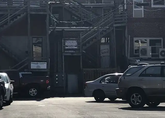 Property at 41 1/2 S Potomac St Unit 2FF, Hagerstown, MD, 21740, 1 bed, 1 bath, [object Object]