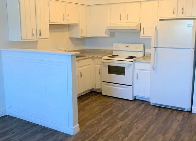 Property at 5100 W 8th Ave Unit 2, Denver, CO, 80204, 2 beds, 1 bath, [object Object]