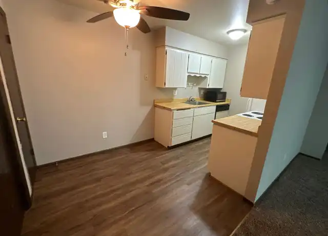 Property at 5910 Spartan Dr Unit 6, McFarland, WI, 53558, 2 beds, 1 bath, [object Object]