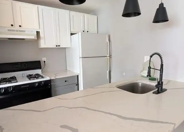 Property at 901 Stuyvesant Ave Unit 2BR, Irvington, NJ, 07111, 2 beds, 1 bath, [object Object]