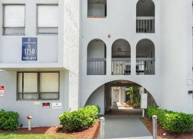 Property at 1750 N Congress Ave Unit C 106, West Palm Beach, FL, 33401, 1 bed, 1 bath, [object Object]