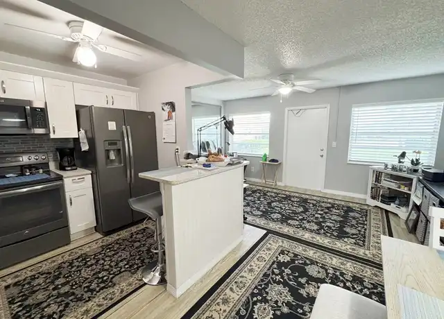 Property at 68 Royal Oak Ct #104, Vero Beach, FL, 32962, 1 bed, 1 bath, [object Object]