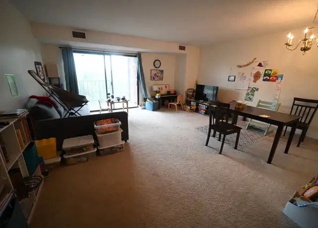 Property at 70 Centre St Unit 4B, Brookline, MA, 02446, 1 bed, 1 bath, [object Object]