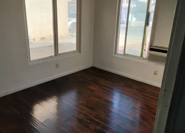Property at 3945 Captain Jon Ave, Las Vegas, NV, 89104, 1 bed, 1 bath, [object Object]