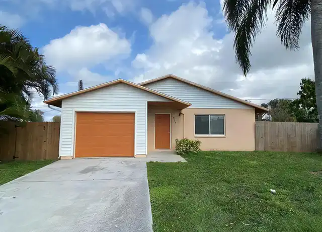Property at 904 16th St E, Palmetto, FL, 34221, 3 beds, 2 baths, [object Object]