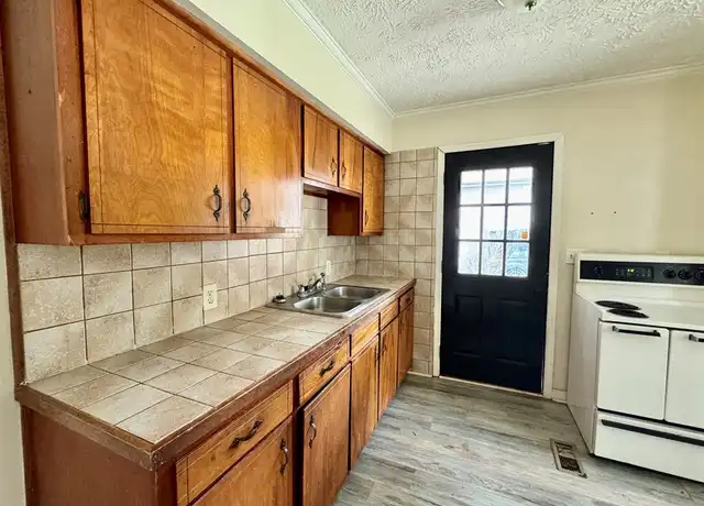 Property at 403 49th St, Columbus, GA, 31904, 3 beds, 1 bath, [object Object]