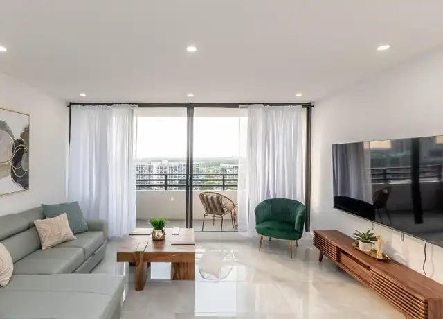 Property at 3505 S Ocean Dr Ph 2, Hollywood, FL, 33019, 2 beds, 2 baths, [object Object]