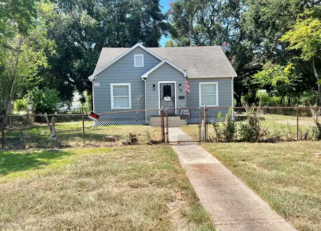 Property at 19 4th Ave N, Texas City, TX, 77590, 2 beds, 1 bath, [object Object]