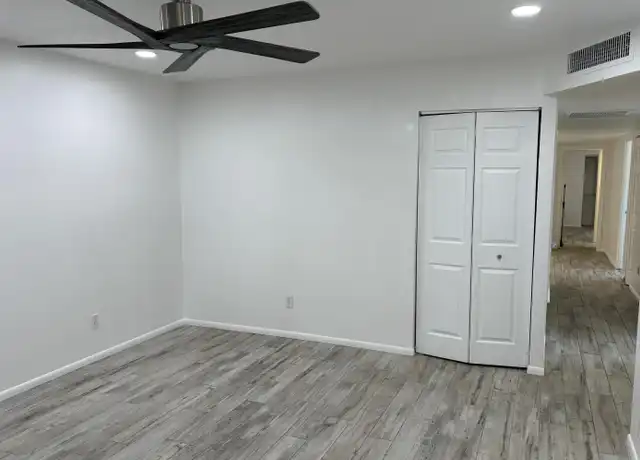 Property at 2501 N 22nd Dr, Phoenix, AZ, 85009, 4 beds, 2.5 baths, [object Object]
