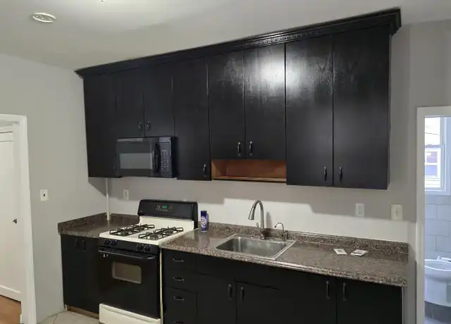 Property at 222 Danforth Ave Unit 1, Jersey City, NJ, 07305, 3 beds, 1 bath, [object Object]