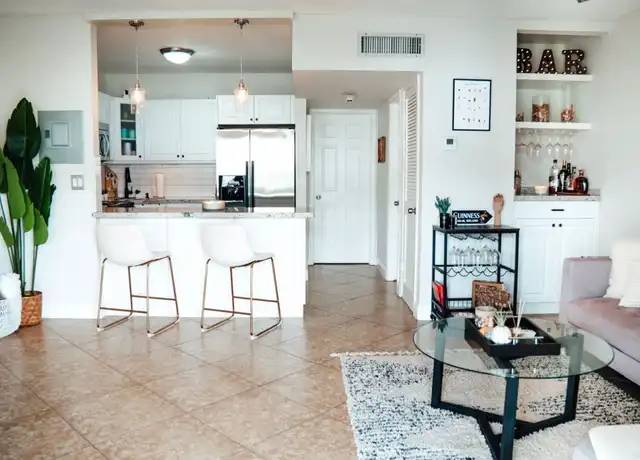Property at 215 NE 16th Ave #303, Fort Lauderdale, FL, 33301, 1 bed, 1 bath, [object Object]
