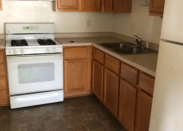 Property at Buckingham Drive Apartments LLC - 8617 Buckingham Rd, Sturtevant, WI, 53177, 2 beds, 1 bath, [object Object]