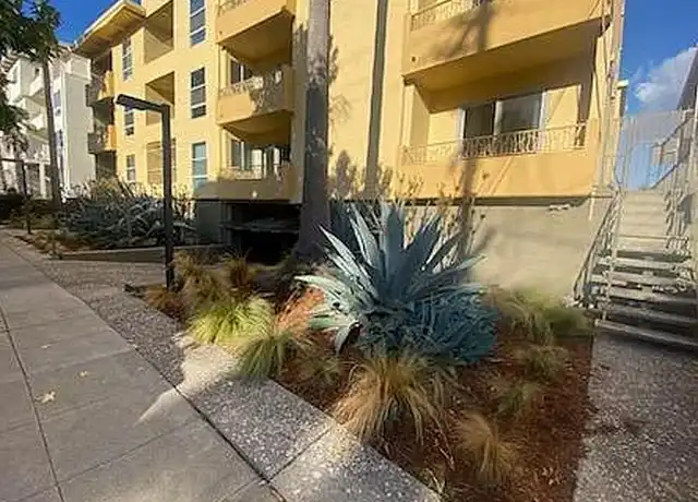 Property at 290 Lee St, Oakland, CA, 94610, 1 bed, 1 bath, [object Object]