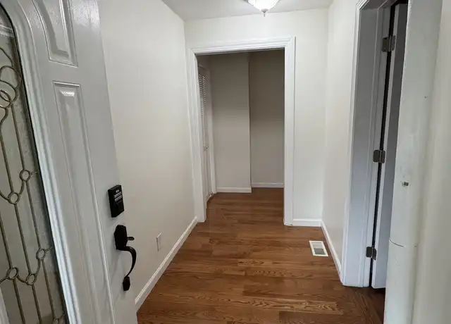 Property at 262 Revere Beach Pkwy Unit 1, Chelsea, MA, 02150, 3 beds, 1 bath, [object Object]