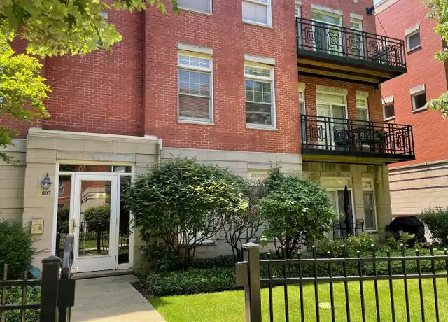 Property at 807 W University Ln Unit 3A, Chicago, IL, 60608, 2 beds, 2 baths, [object Object]