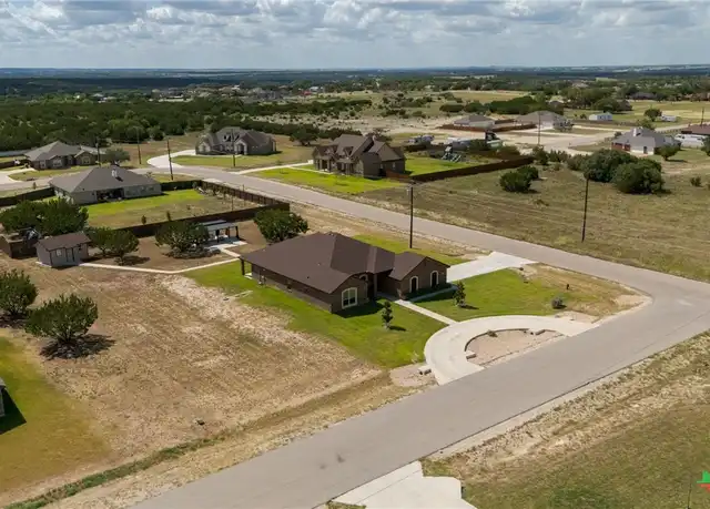Property at 300 Martin Dr, Copperas Cove, TX, 76522, 4 beds, 2.5 baths, [object Object]