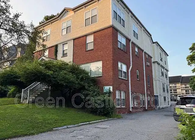 Property at 361 Pearl St Unit 7, Burlington, VT, 05401, 5 beds, 2 baths, [object Object]