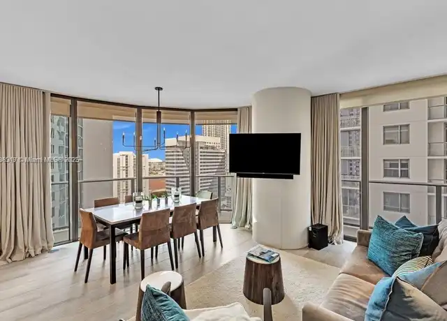 Property at 55 SW 9th St #1808, Miami, FL, 33130, 2 beds, 2 baths, [object Object]