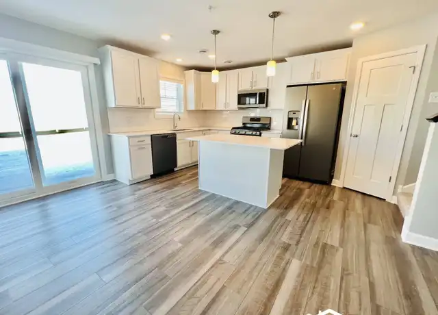 Property at 1133 Middlefield Rd, Hamel, MN, 55340, 3 beds, 2.5 baths, [object Object]