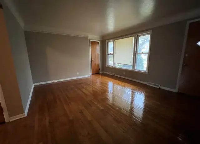Property at 895 E 237th St Unit Down, Euclid, OH, 44123, 2 beds, 1 bath, [object Object]