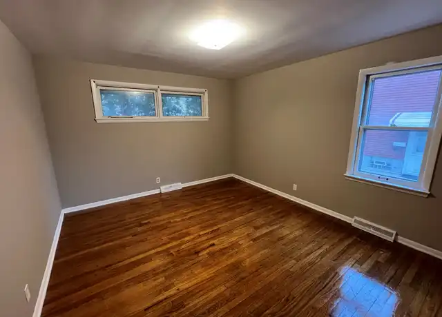 Property at 895 E 237th St Unit Down, Euclid, OH, 44123, 2 beds, 1 bath, [object Object]