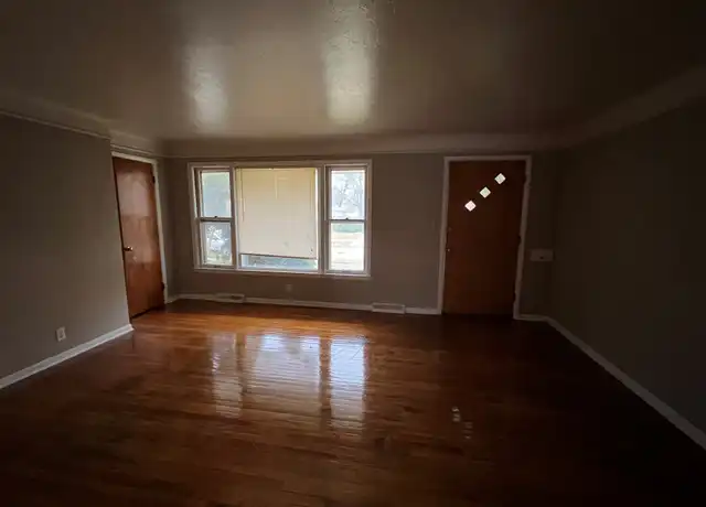 Property at 895 E 237th St Unit Down, Euclid, OH, 44123, 2 beds, 1 bath, [object Object]