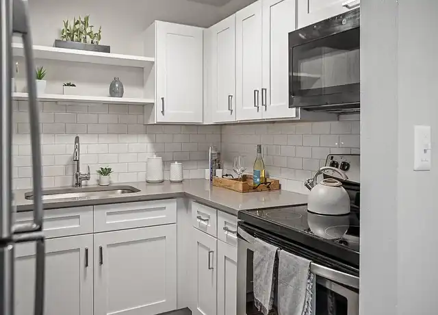 Property at Mandalane - 450 Manda Ln, Wheeling, IL, 60090, 1-2 bed, 1-2 bath, [object Object]