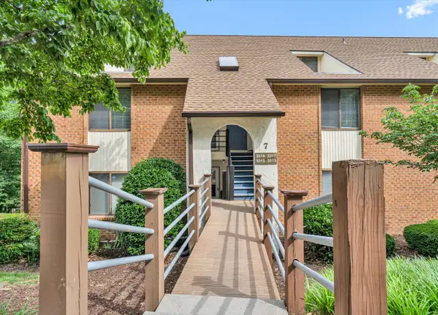 Property at 3317 Forest Ridge Rd, Roanoke, VA, 24018, 2 beds, 2 baths, [object Object]