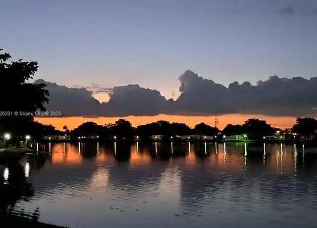 Property at 200 Gate Rd #205, Hollywood, FL, 33024, 2 beds, 2 baths, [object Object]
