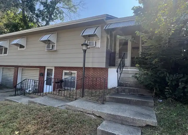Property at 203 N College St Unit 1, Warrensburg, MO, 64093, 2 beds, 1 bath, [object Object]