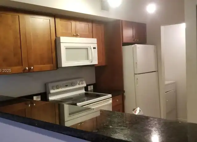 Property at 11145 SW 6th St #104, Pembroke Pines, FL, 33025, 2 beds, 2 baths, [object Object]