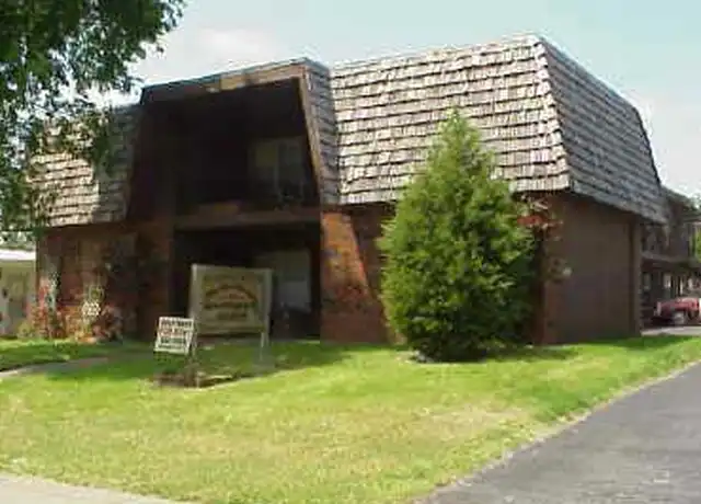 Property at 905 S Jefferson Ave Unit 20, Springfield, MO, 65806, 1 bed, 1 bath, [object Object]