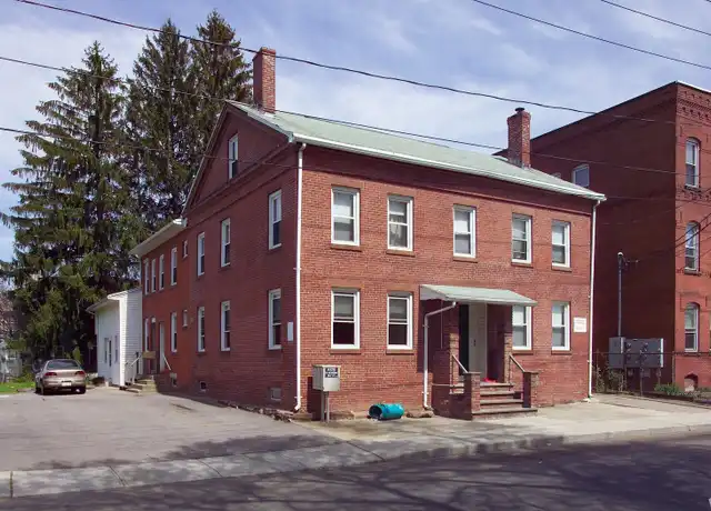 Property at 33 School St Apt 2L, Chicopee, MA, 01013, 2 beds, 1 bath, [object Object]
