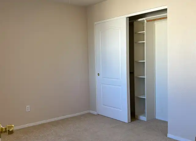 Property at 2015 London Ave, Manteca, CA, 95336, 3 beds, 2 baths, [object Object]