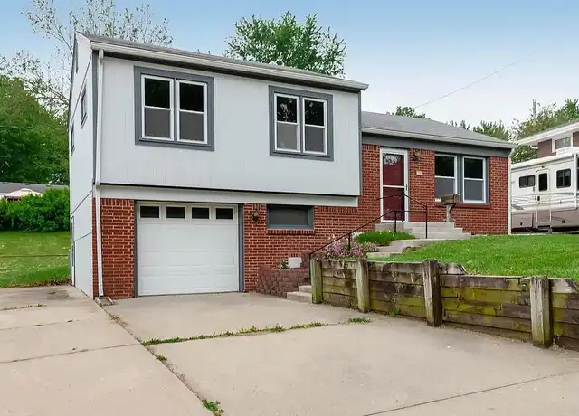 Property at 705 W Colonel Dr, Independence, MO, 64050, 3 beds, 2 baths, [object Object]