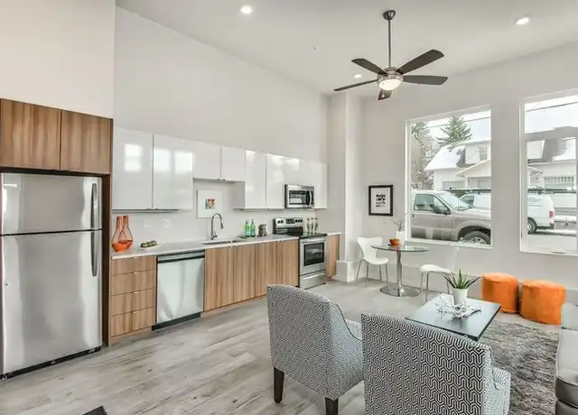 Property at 4305 N Montana Ave Unit 04, Portland, OR, 97217, 1 bed, 1 bath, [object Object]