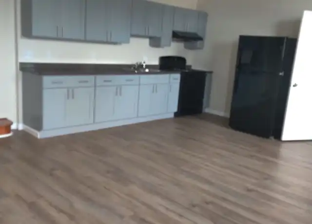 Property at 122 E Ridge Rd Unit B3, Linwood, PA, 19061, 3 beds, 2 baths, [object Object]