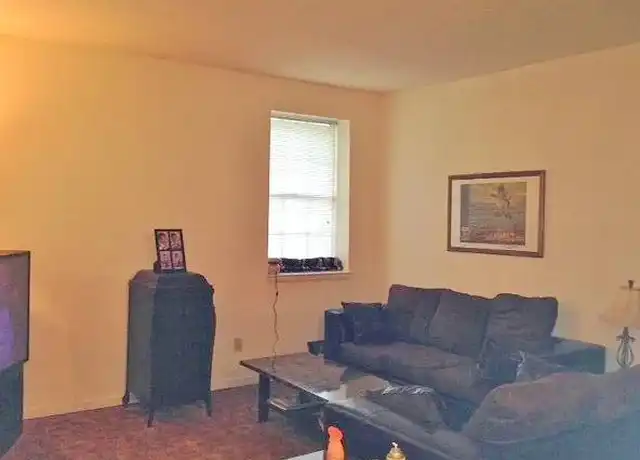 Property at 2431 Branch St, Nashville, TN, 37216, 2 beds, 1 bath, [object Object]