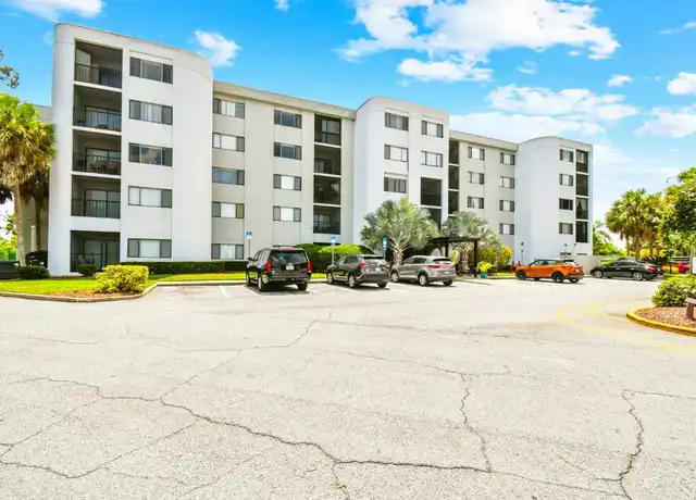 Property at Lakeshore Club - 1300 S Lake Howard Dr, Winter Haven, FL, 33880, 1-3 bed, 1.5-2 baths, [object Object]