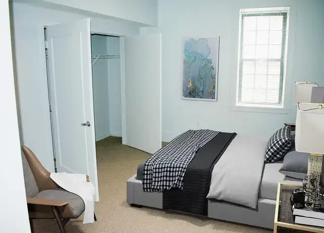 Property at The Chateau & The Riviera - 901 Druid Park Lake Dr, Baltimore, MD, 21217, 1-2 bed, 1 bath, [object Object]