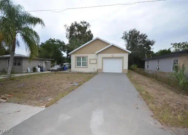 Property at 3312 Armstrong Ct, Fort Myers, FL, 33916, 4 beds, 2 baths, [object Object]