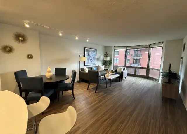 Property at 1122 N Dearborn St, Chicago, IL, 60610, 1 bed, 1 bath, [object Object]