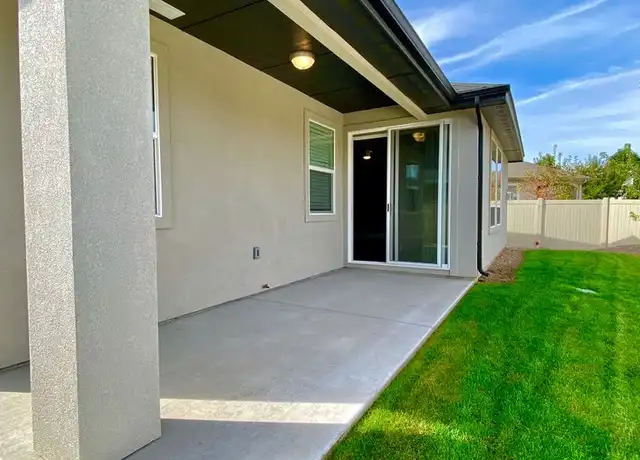 Property at 3846 W Hearst Ct, Meridian, ID, 83642, 3 beds, 2 baths, [object Object]